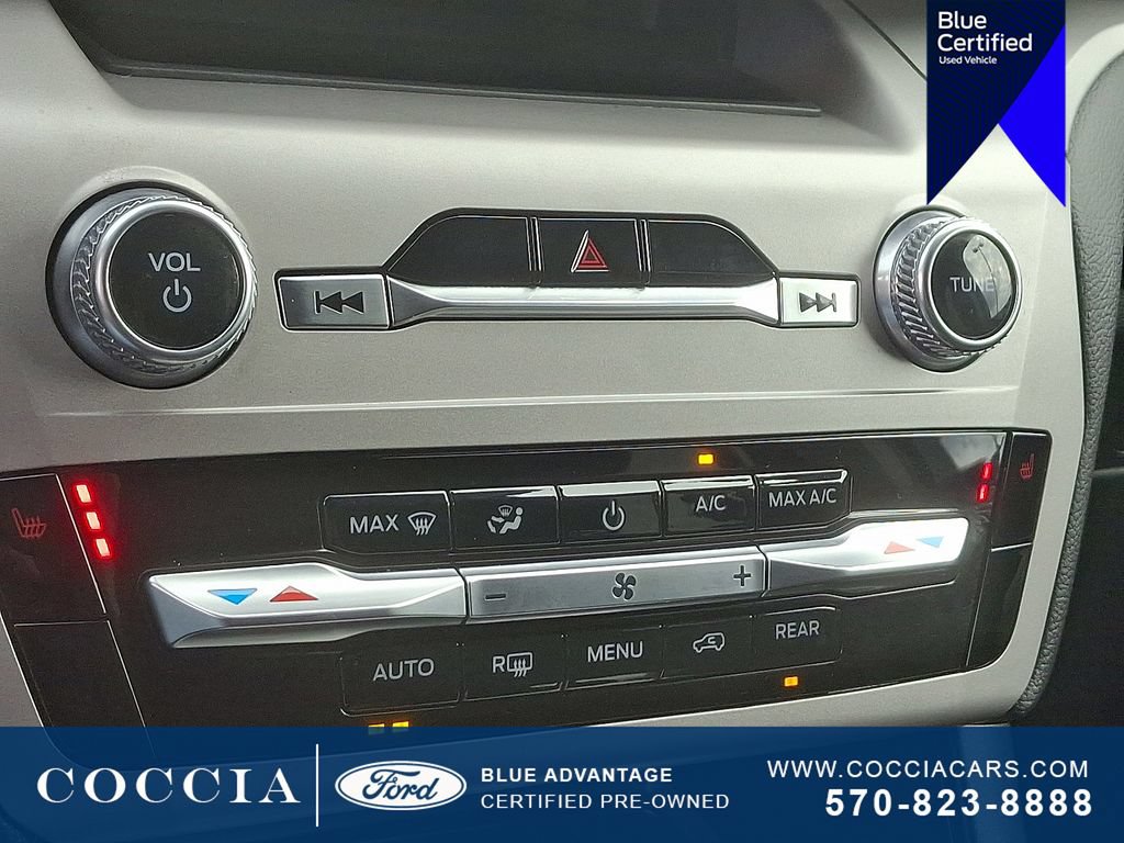 Used 2022 Ford Explorer XLT AWD/4WD image 17