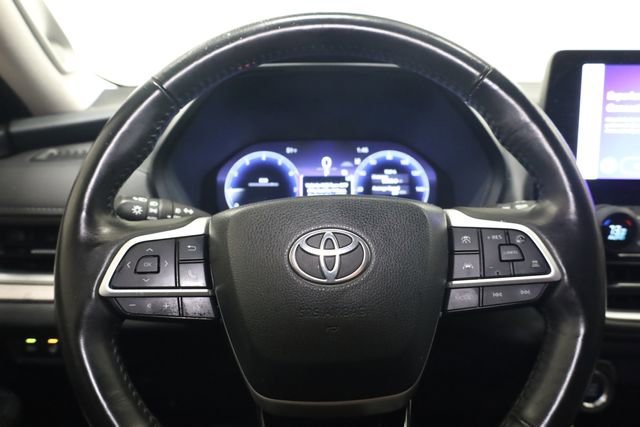 Used 2024 Toyota Grand Highlander Limited image 17