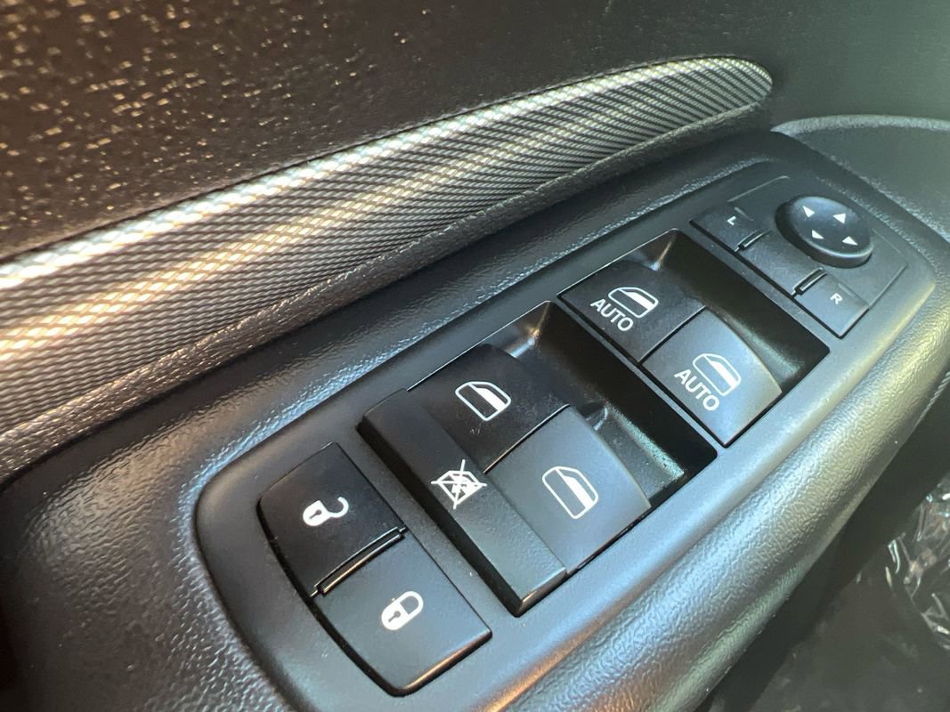 Used 2018 Dodge Durango GT image 19