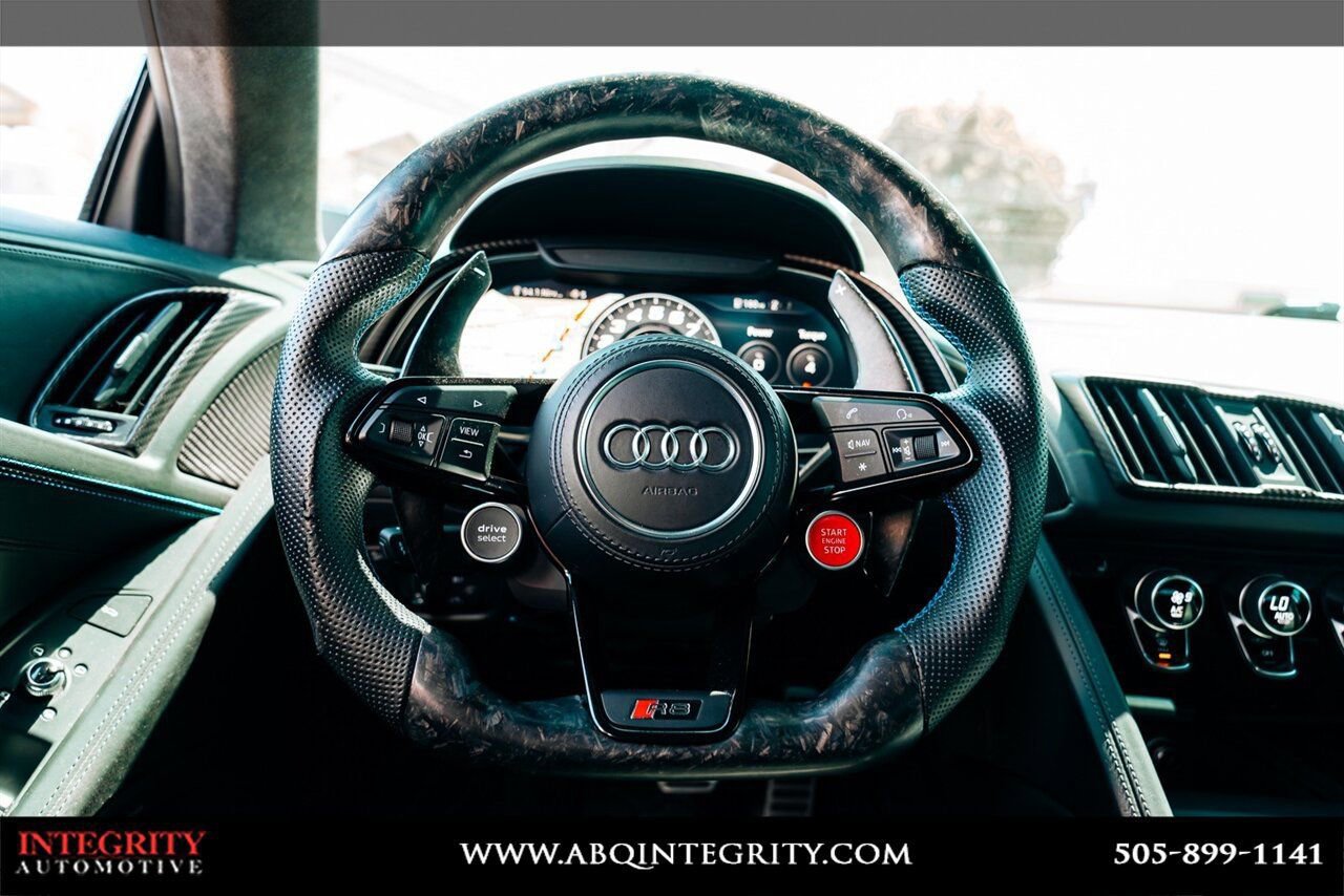 Used 2017 Audi R8 V10 w/ Carbon Exterior Package image 29