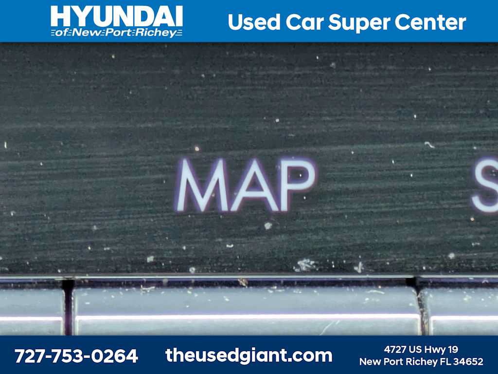 Used 2025 Hyundai Santa Fe SEL FWD image 27