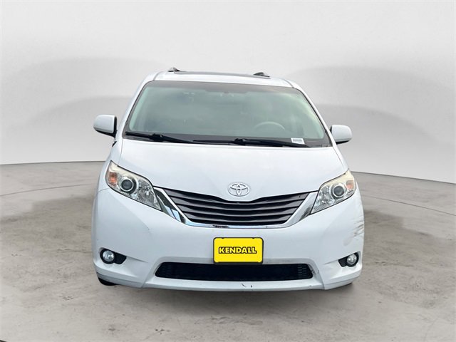 Used 2011 Toyota Sienna XLE image 8
