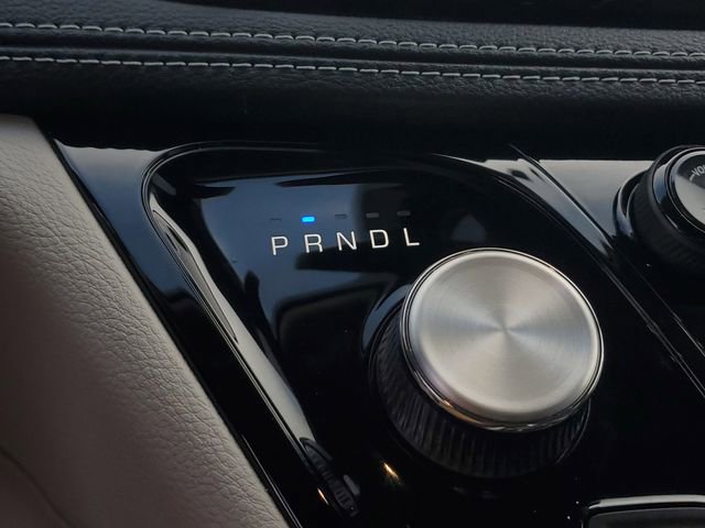 Certified 2023 Chrysler Pacifica Limited image 34