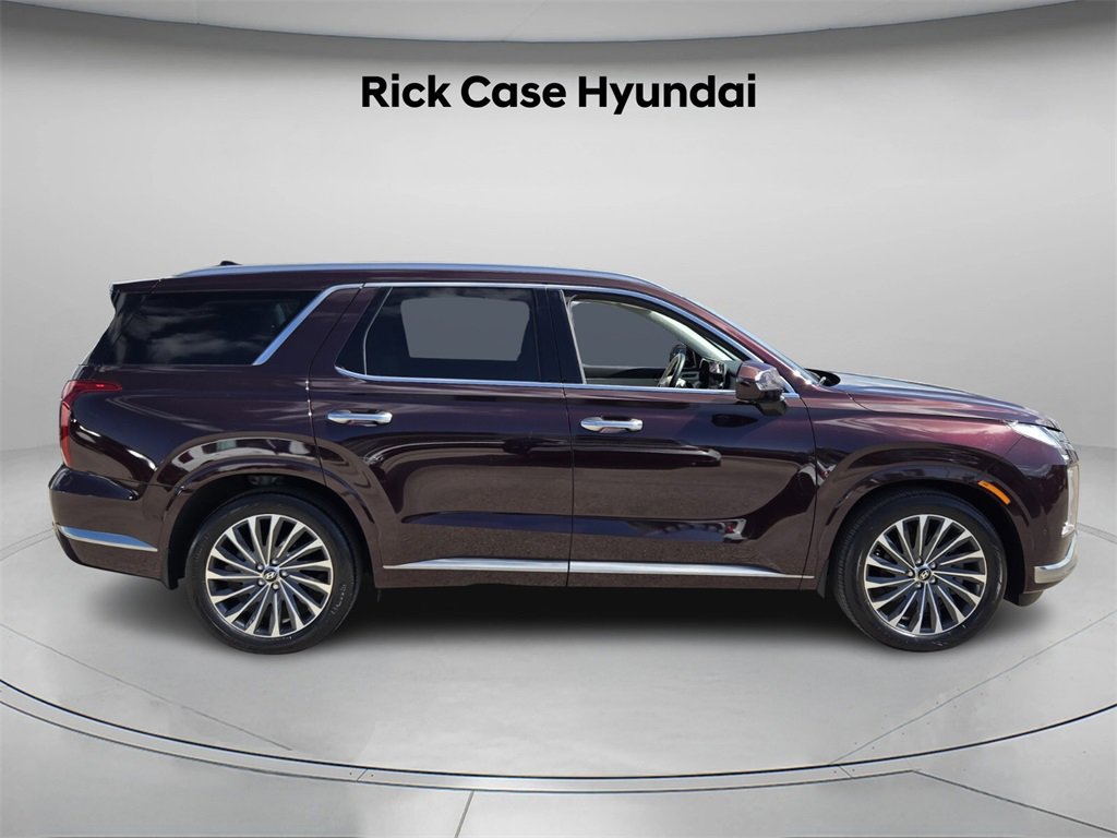 Used 2024 Hyundai Palisade Calligraphy image 4