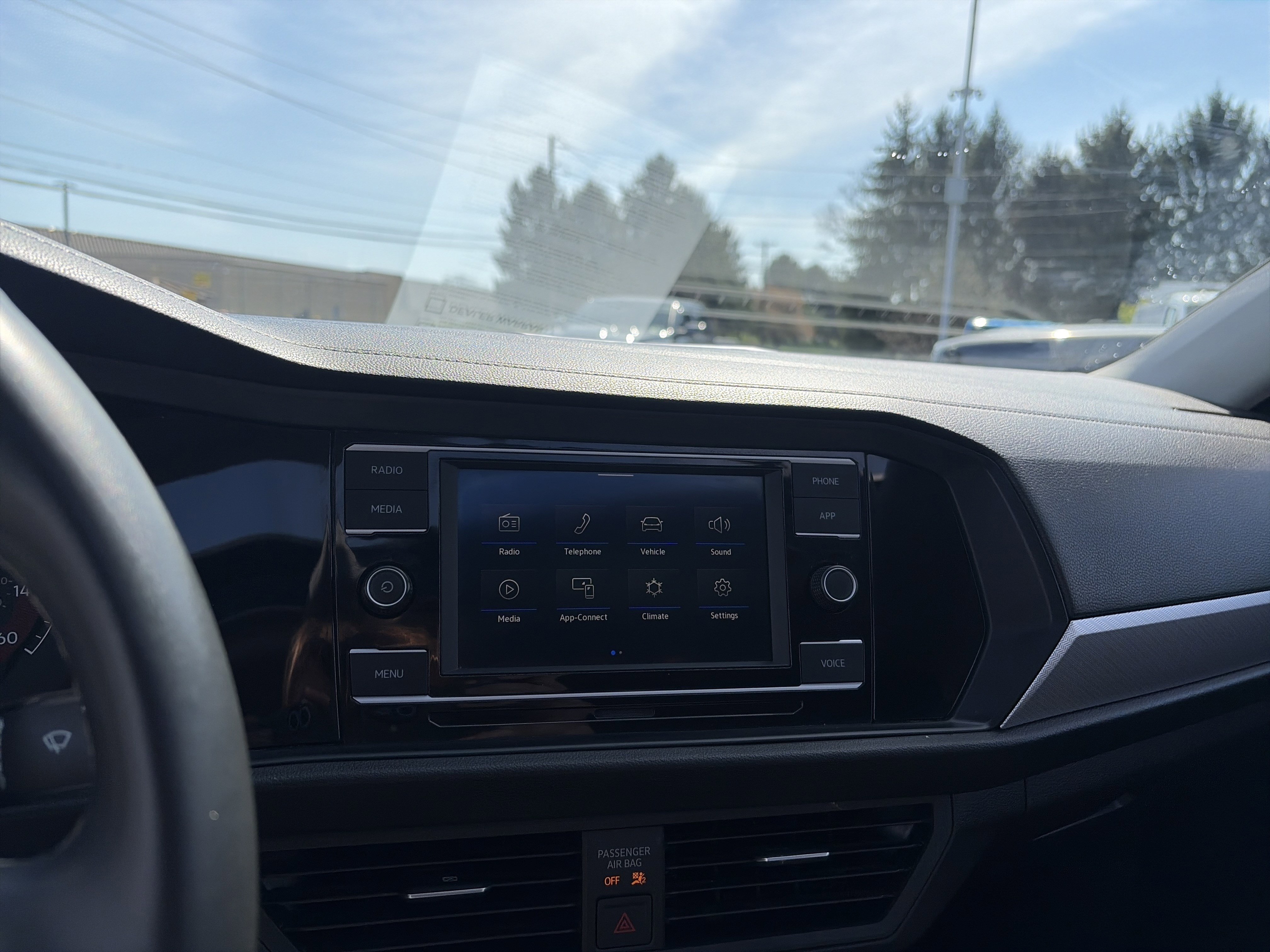 Used 2021 Volkswagen Jetta SE image 33