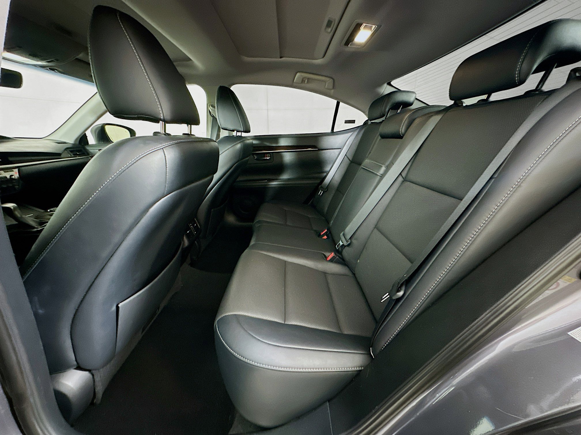 Used 2016 Lexus ES 350 w/ Navigation System Package FWD image 28