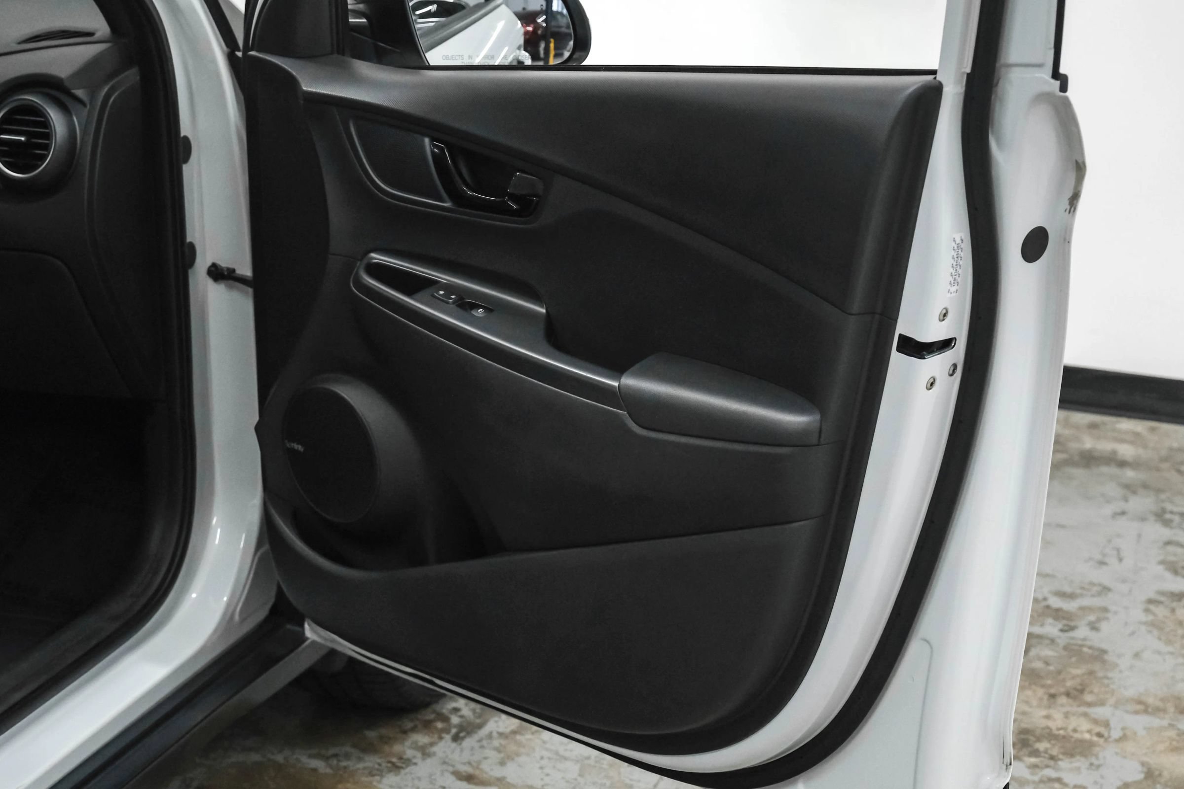 Used 2021 Hyundai Kona Night FWD image 31