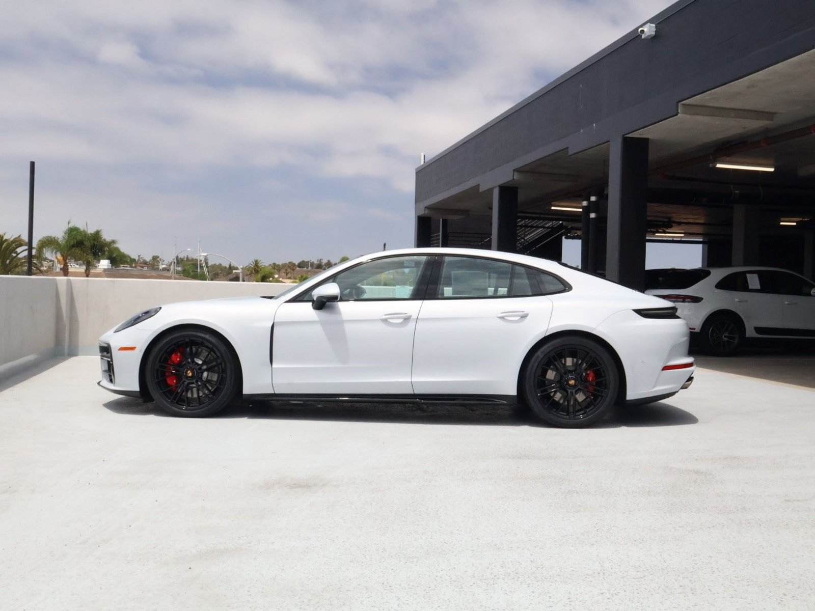 New 2026 Porsche Panamera GTS AWD/4WD image 2