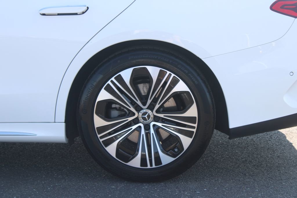 Used 2025 Mercedes-Benz E 350 Sedan image 17