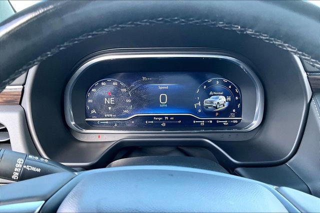 Used 2023 Chevrolet Tahoe LT w/ Luxury Package image 13