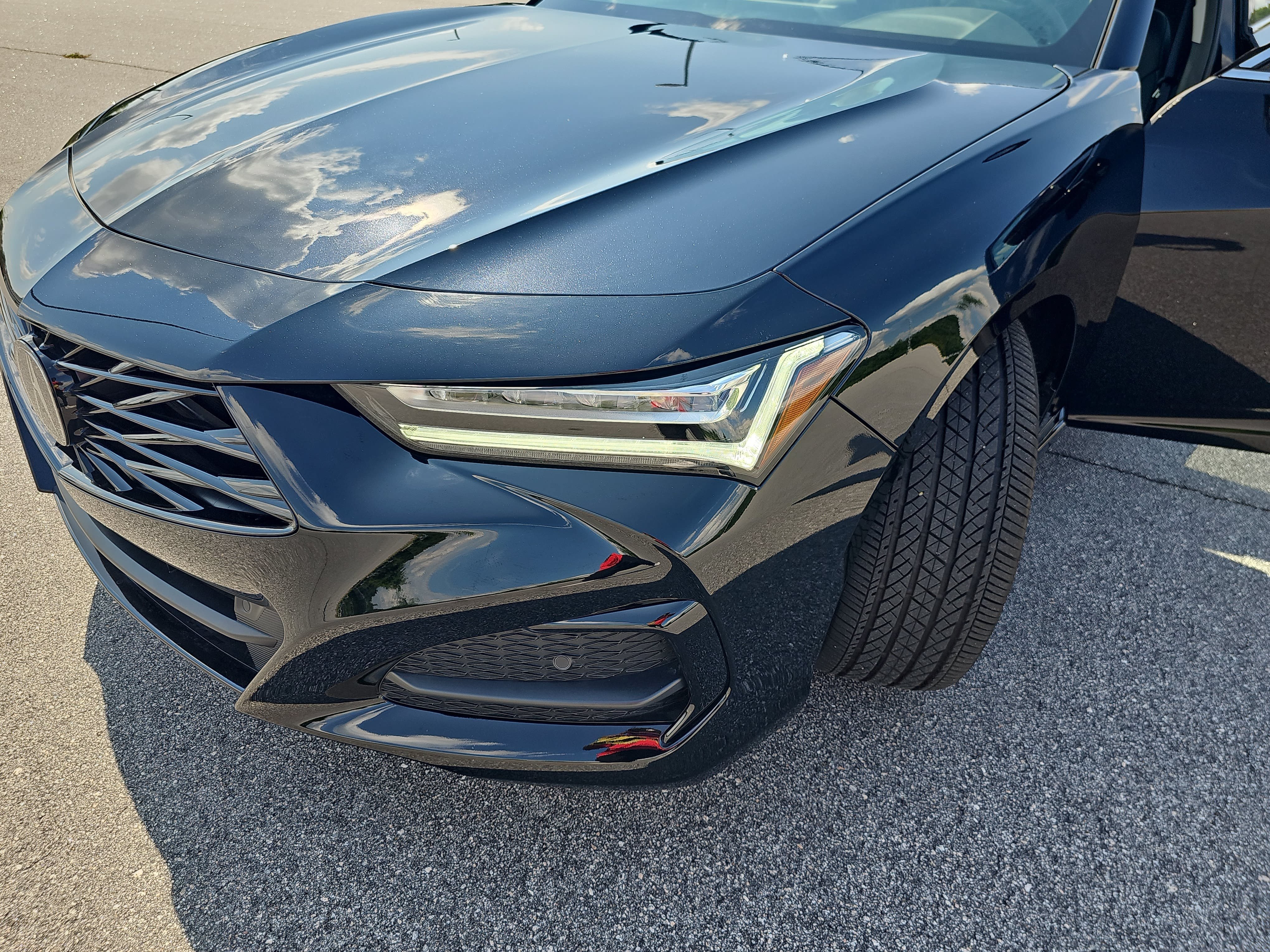 Certified 2025 Acura TLX w/ Technology Package FWD image 32