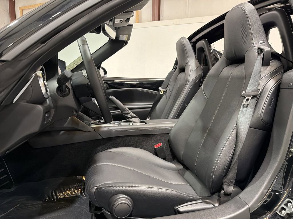 New 2025 MAZDA MX-5 Miata RF Grand Touring image 25