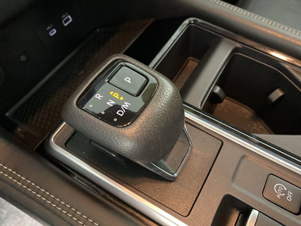 Used 2023 Nissan Pathfinder Platinum image 8