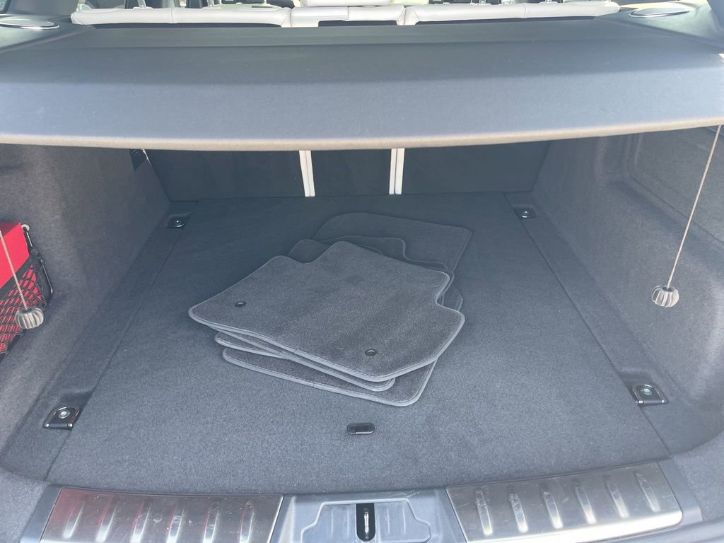 Used 2021 Jaguar F-PACE S image 31