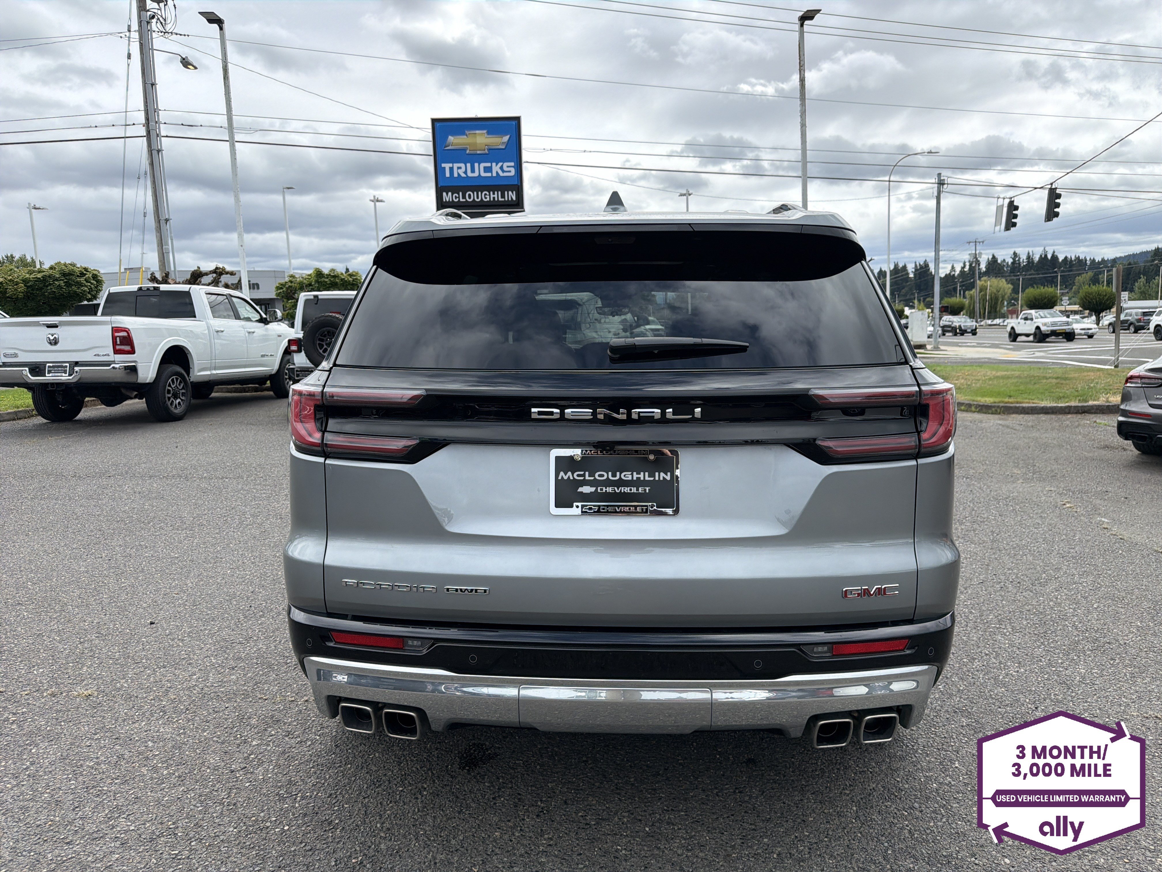 Used 2025 GMC Acadia Denali w/ Super Cruise Package AWD/4WD image 4