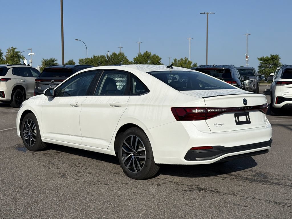 New 2026 Volkswagen Jetta SE FWD image 3