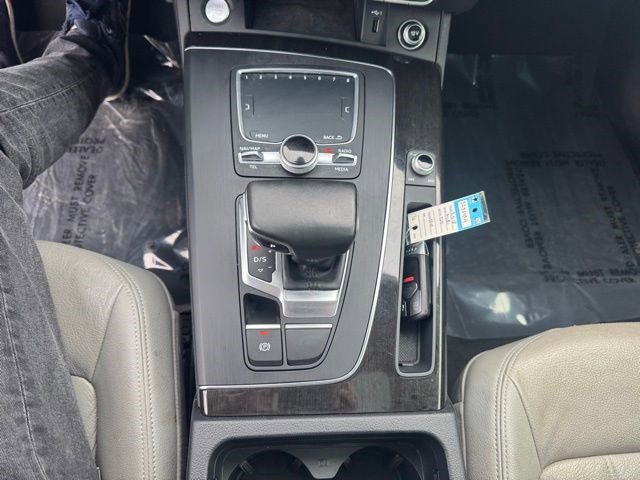 Used 2018 Audi Q5 2.0T Premium Plus w/ Premium Plus Package image 22