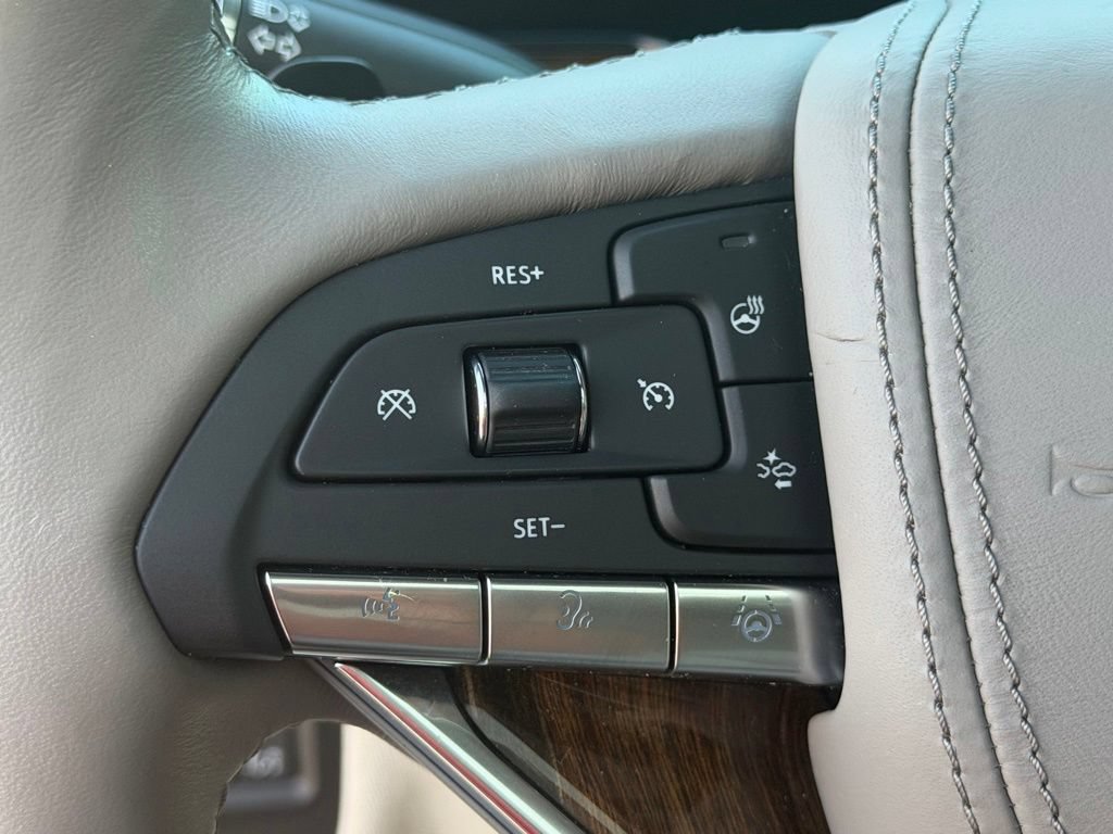 Used 2024 Cadillac Escalade Sport Platinum w/ LPO, Floor Liner Package AWD/4WD image 22