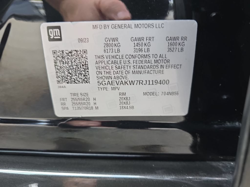Certified 2024 Buick Enclave Essence w/ Sport Touring Edition AWD/4WD image 35