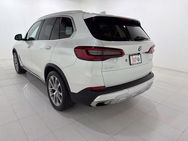 Used 2019 BMW X5 xDrive40i w/ Premium Package 2 AWD/4WD image 3