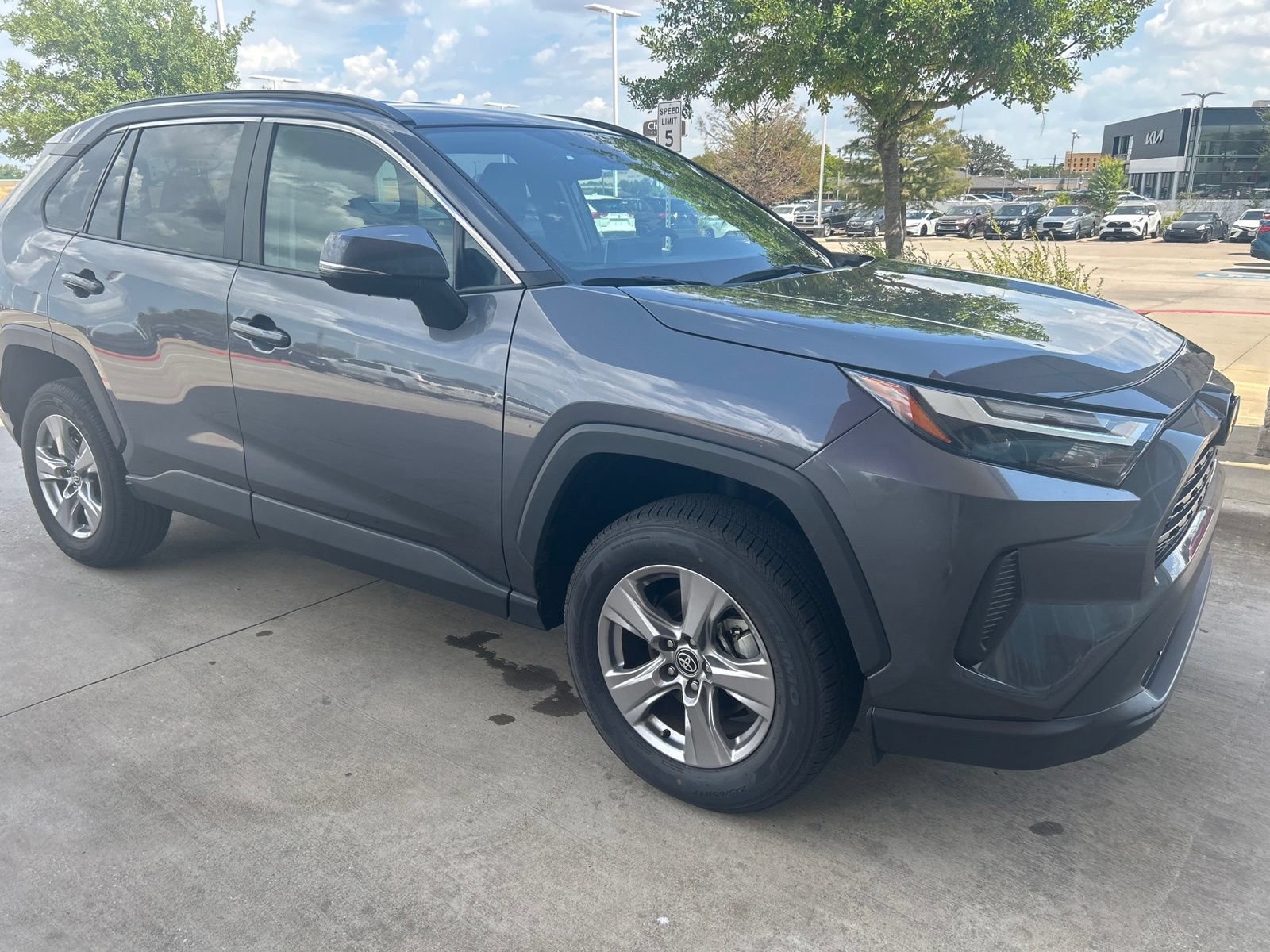 Used 2025 Toyota RAV4 XLE FWD image 4
