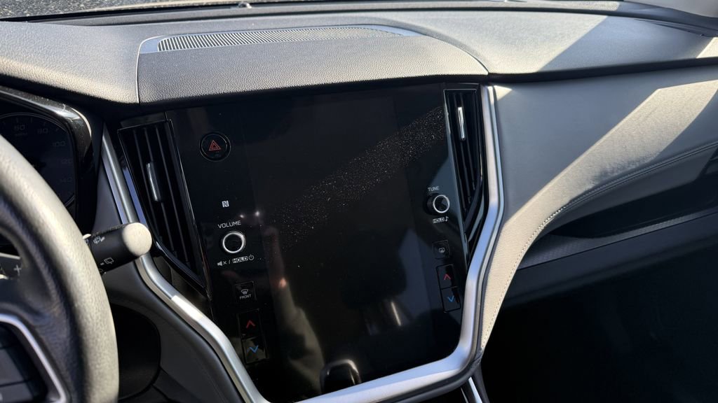 Used 2023 Subaru Outback Premium AWD/4WD image 4