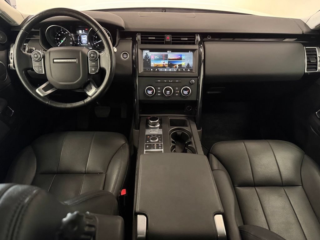 Used 2018 Land Rover Discovery SE AWD/4WD image 13