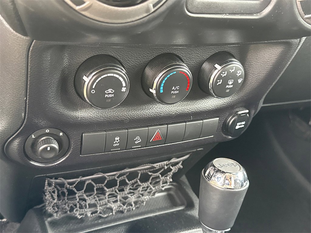 Used 2014 Jeep Wrangler Unlimited Sport w/ Quick Order Package 24S image 29