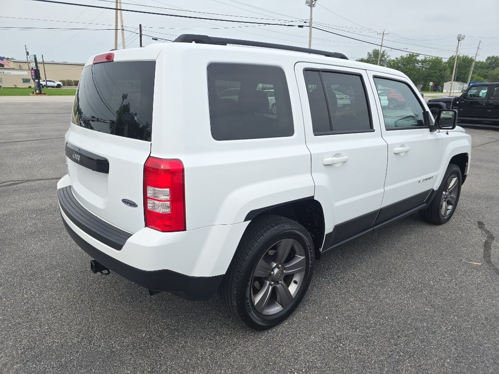 Used 2015 Jeep Patriot High Altitude AWD/4WD image 6