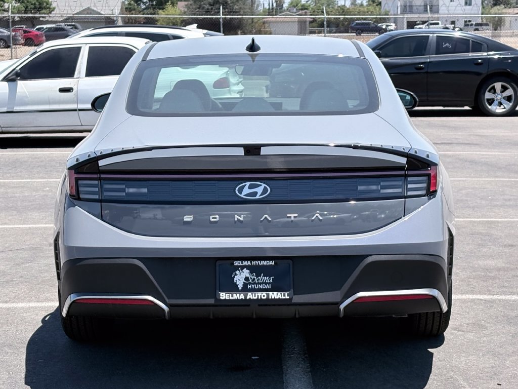 New 2026 Hyundai Sonata SE FWD image 5