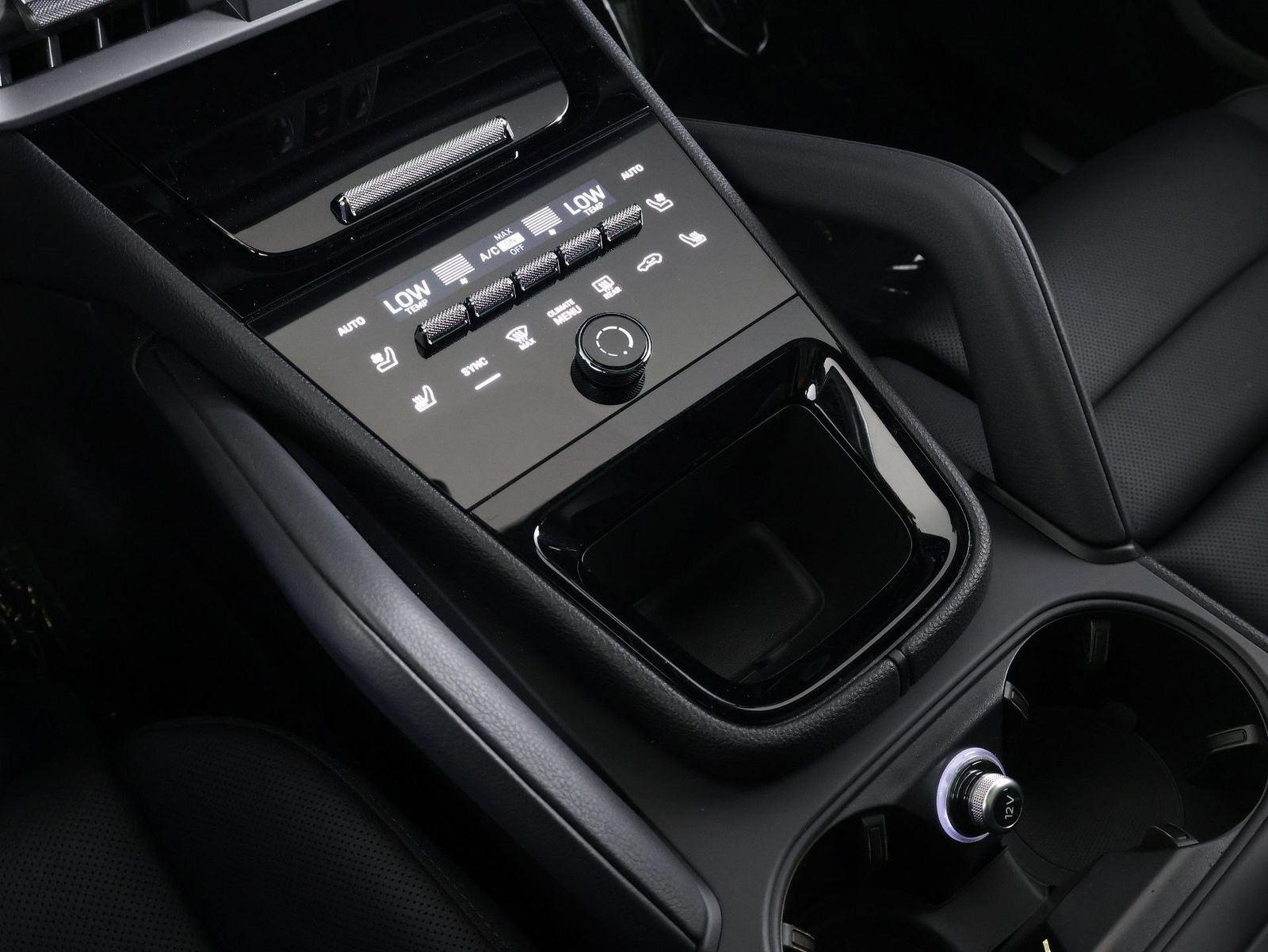 Certified 2024 Porsche Cayenne S AWD/4WD image 18