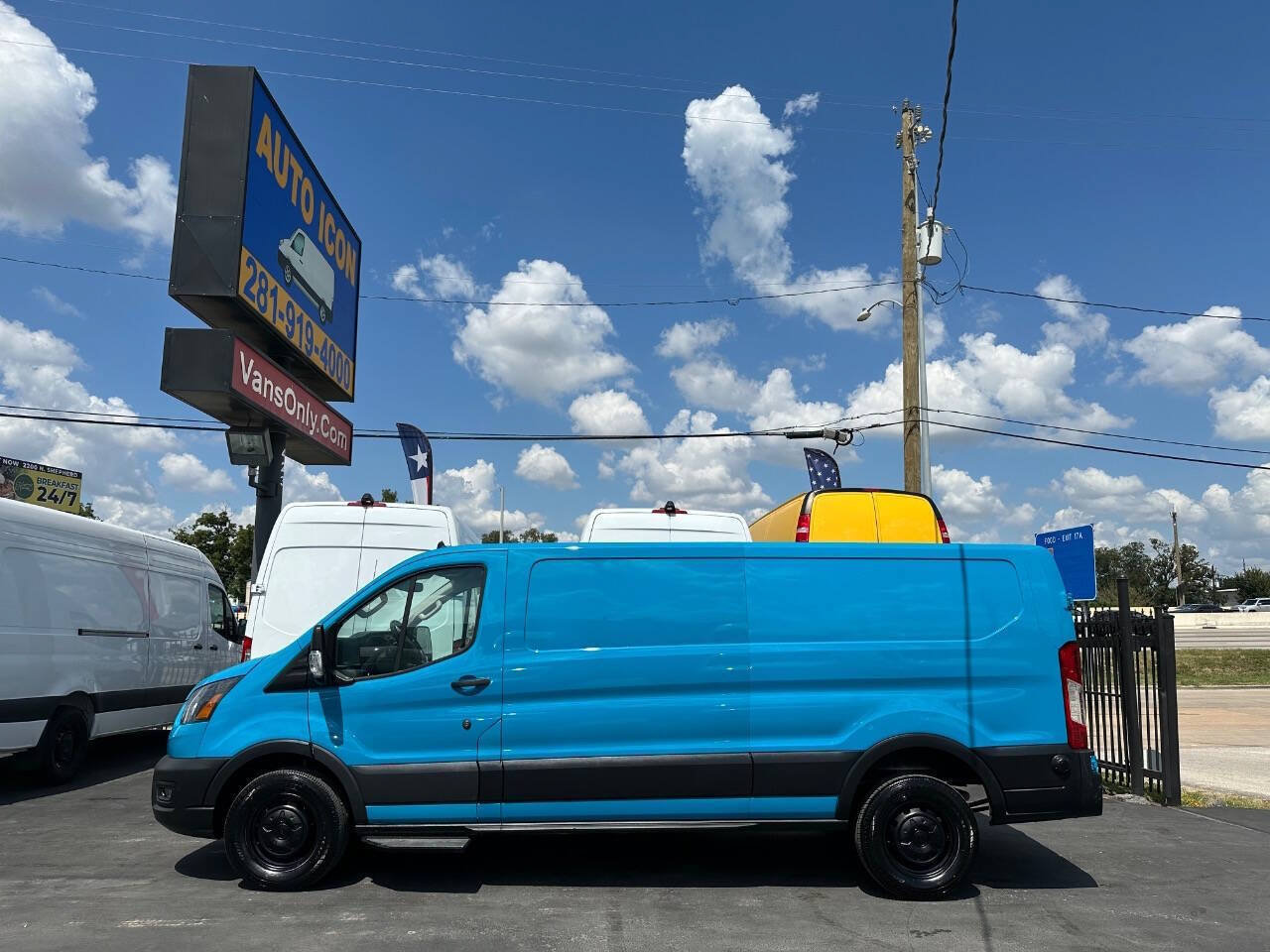 Used 2023 Ford Transit 350 Low Roof w/ Load Area Protection Package RWD image 4