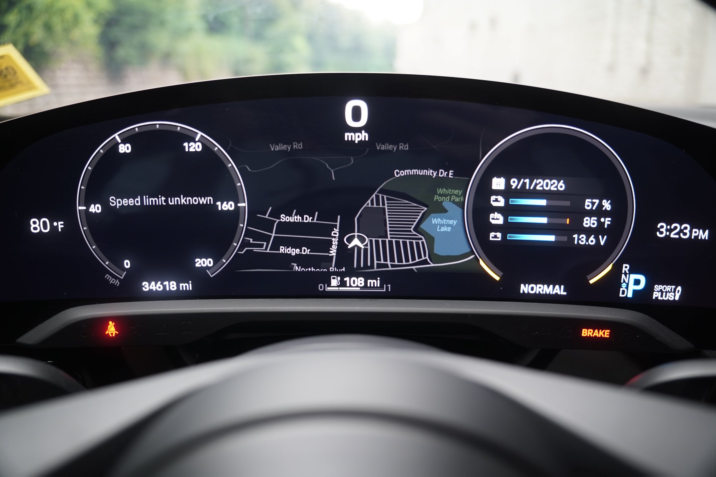 Used 2021 Porsche Taycan RWD image 19