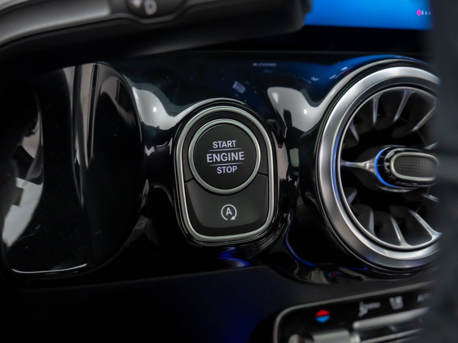 New 2026 Mercedes-Benz GLA 35 AMG 4MATIC image 26