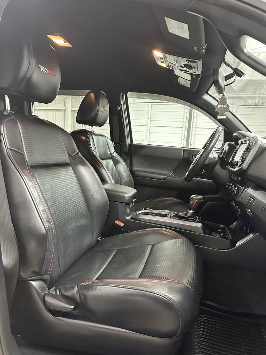Used 2017 Toyota Tacoma TRD Pro AWD/4WD image 35