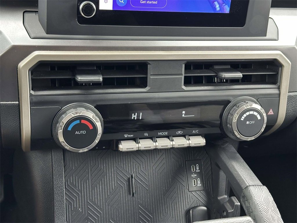 Used 2024 Toyota Tacoma TRD Off-Road image 5