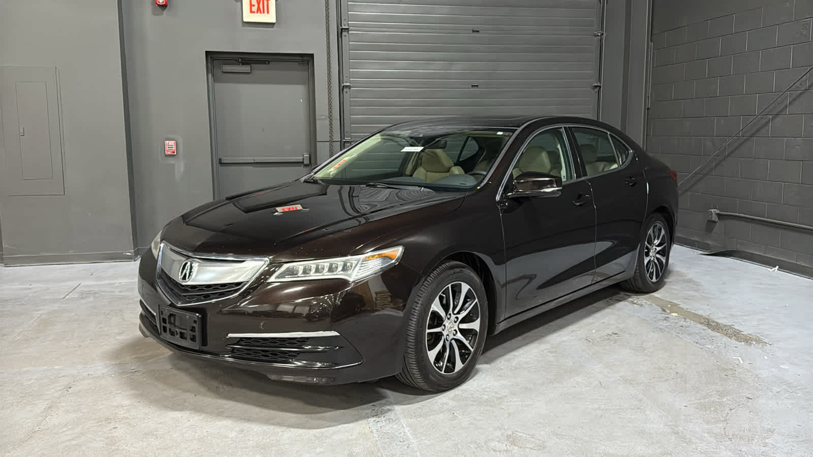 Used 2015 Acura TLX w/ Technology Package FWD image 3