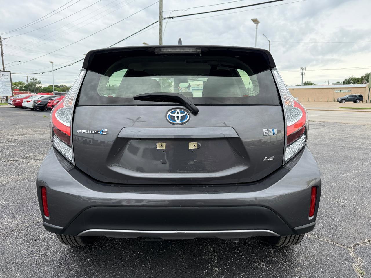 Used 2019 Toyota Prius C FWD image 6