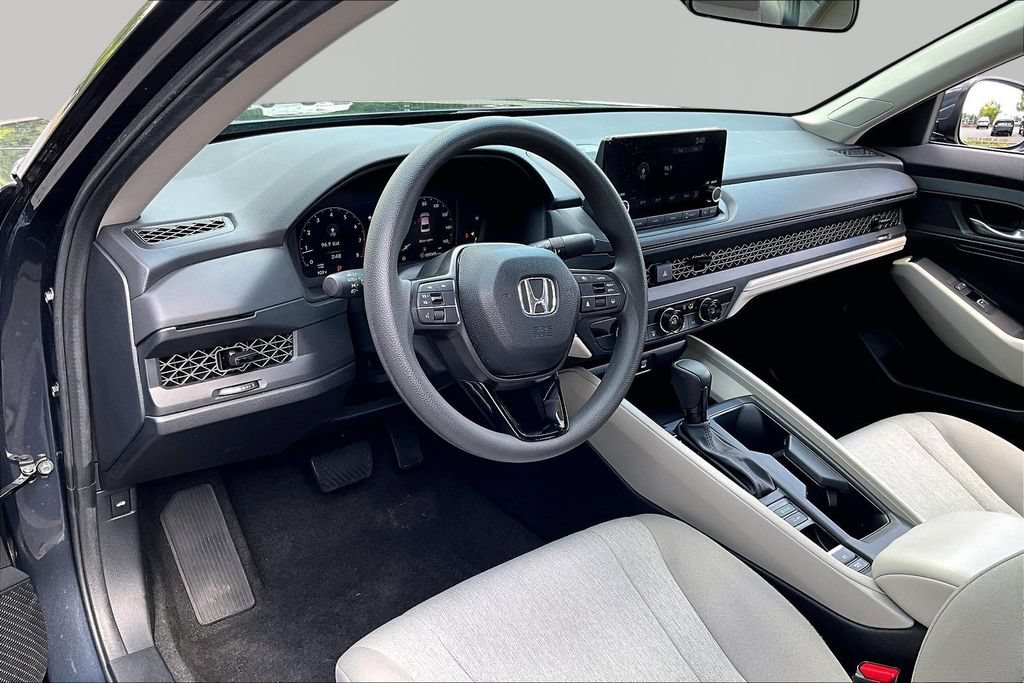 Used 2025 Honda Accord LX image 14