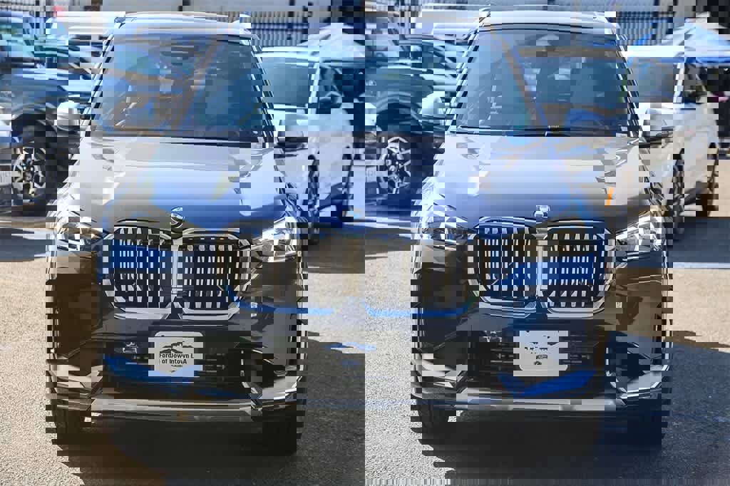 Used 2024 BMW X1 xDrive28i w/ Convenience Package image 2