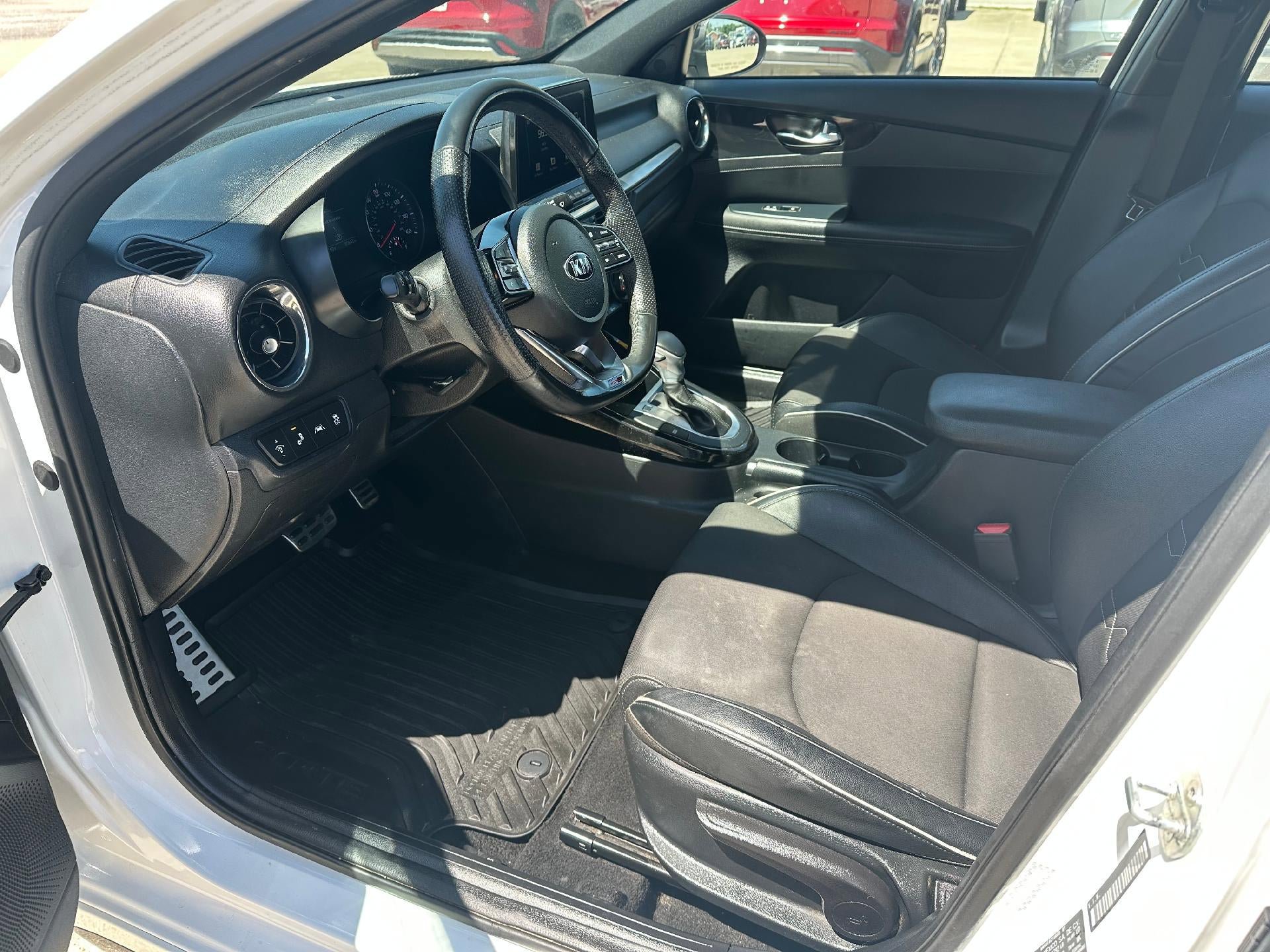 Used 2021 Kia Forte GT-Line FWD image 11
