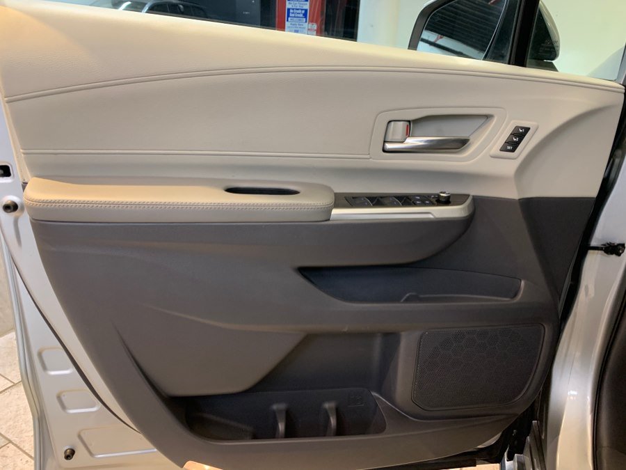 Used 2023 Toyota Sienna Limited w/ Protection Package (TMS) AWD/4WD image 15