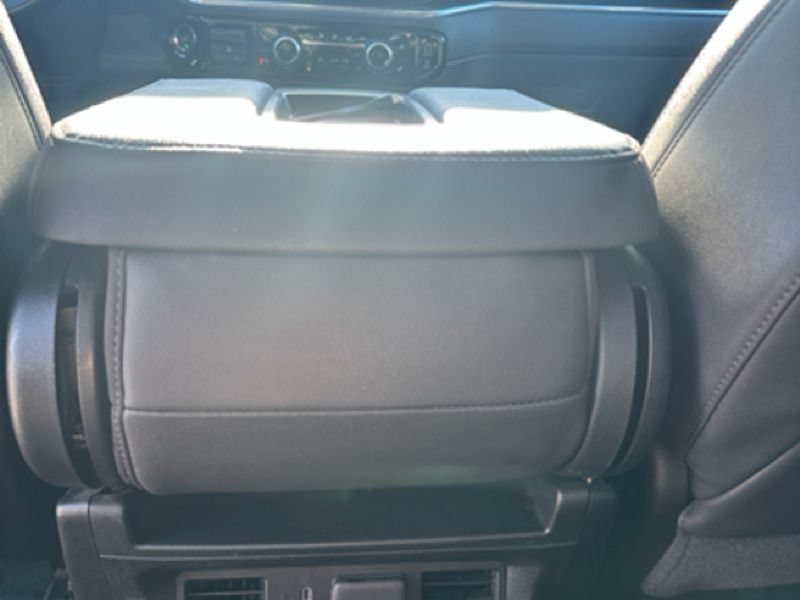 Used 2025 GMC Sierra 1500 SLT AWD/4WD image 16