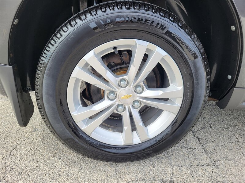 Used 2012 Chevrolet Equinox LTZ FWD image 32