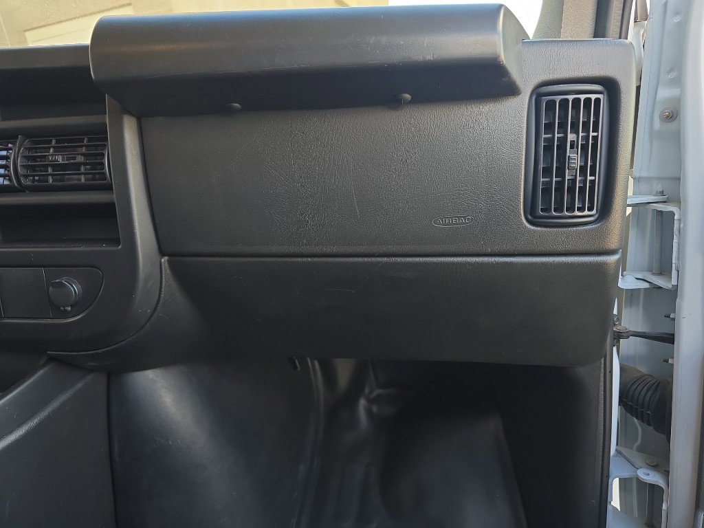 Used 2024 Chevrolet Express 2500 w/ Driver Convenience Package RWD image 19