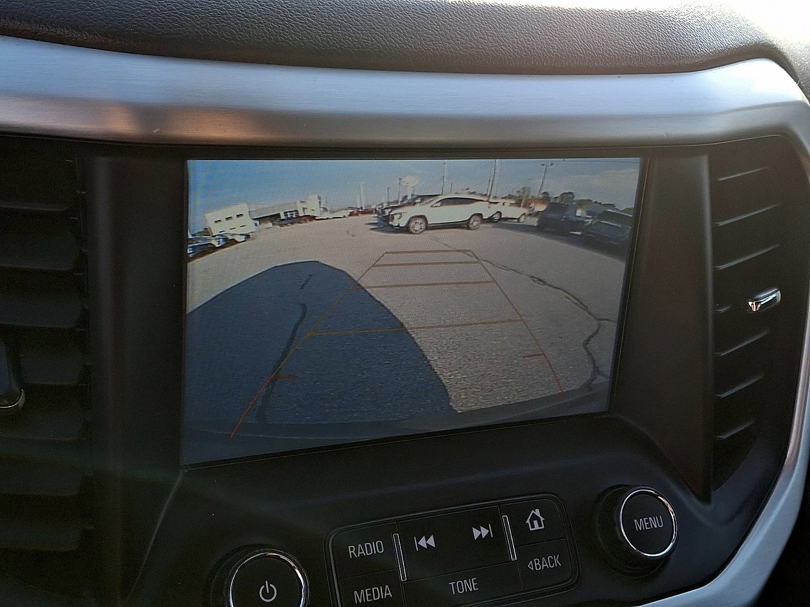 Used 2019 GMC Acadia SLT AWD/4WD image 16
