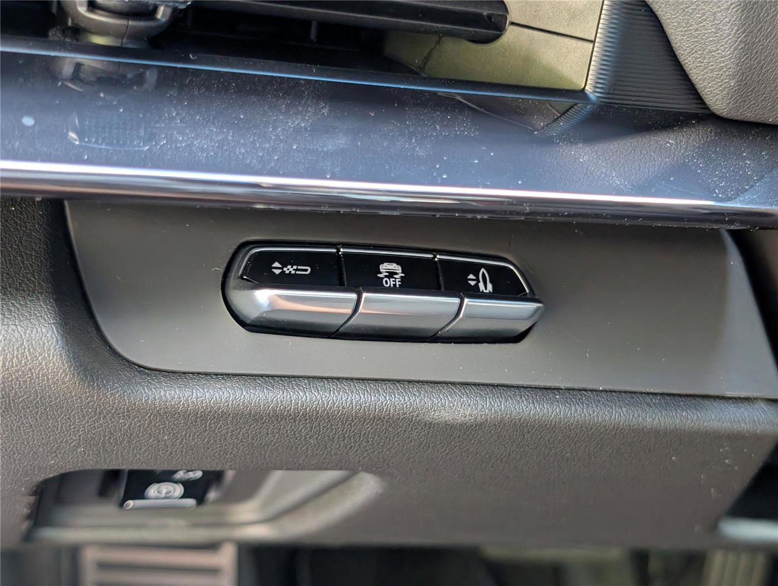 New 2026 Chevrolet Corvette 2LT w/ Z51 Performance Package image 17