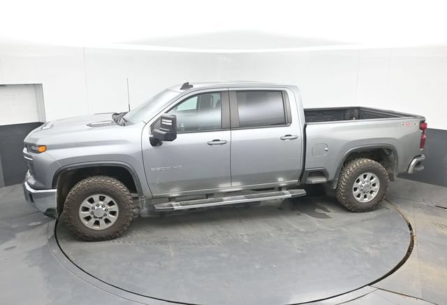 Used 2024 Chevrolet Silverado 2500 LT AWD/4WD image 24