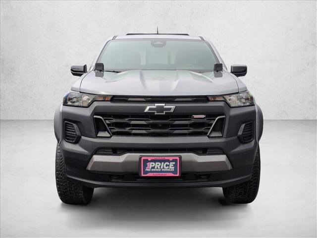 Used 2025 Chevrolet Colorado Trail Boss w/ Midnight Edition video 2
