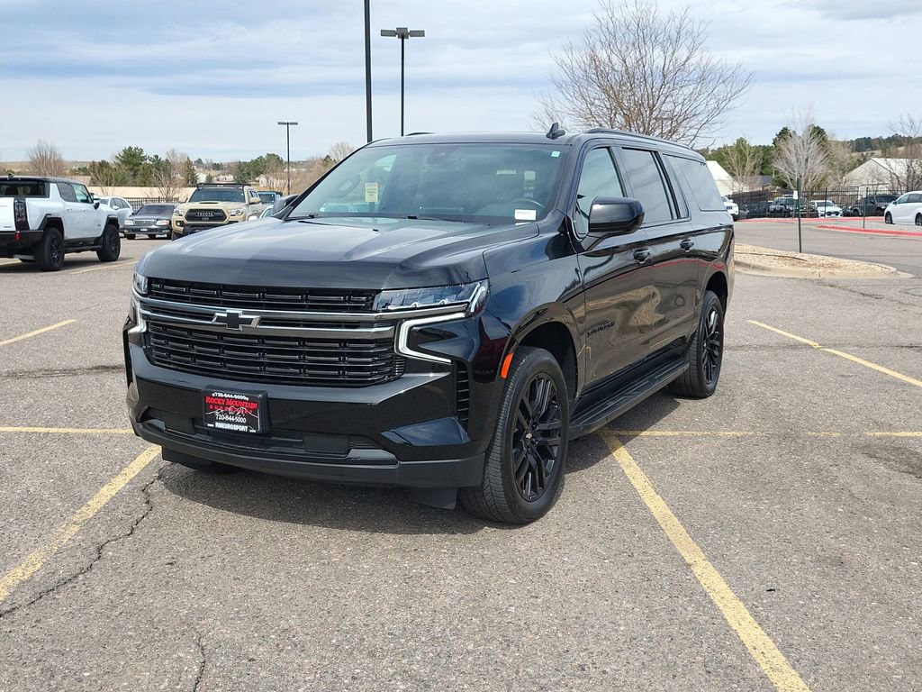 Used 2021 Chevrolet Suburban RST w/ Rear Media and Nav Package image 8